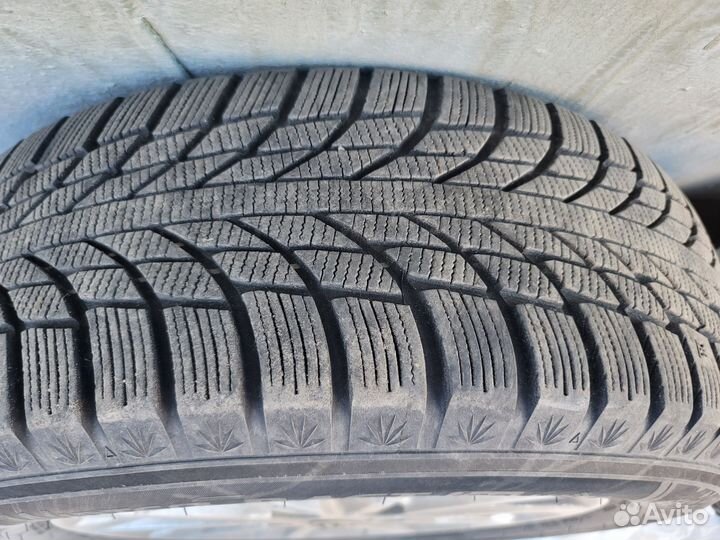 Диски литые r16 Toyota Camry v55