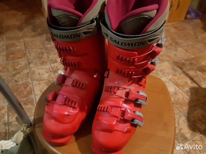 Ботинки горнолыжные женские (юниорские) salomon