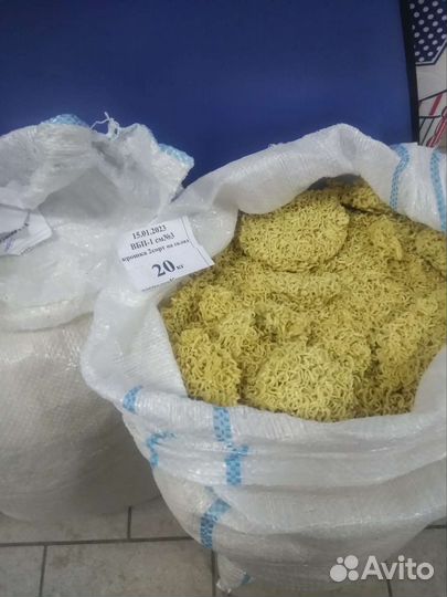 Лапша ролтон