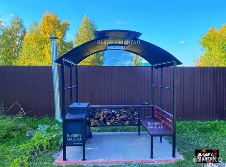 Беседка с мангалом
