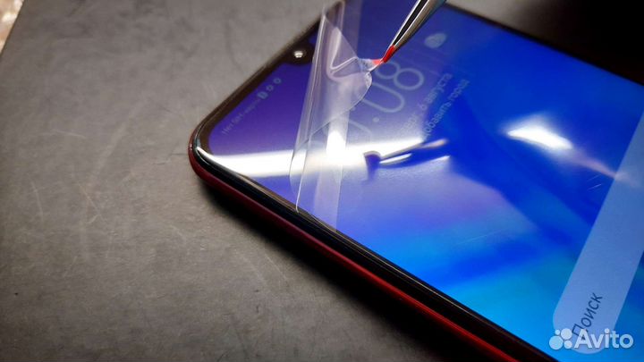 Телефон Honor 10i