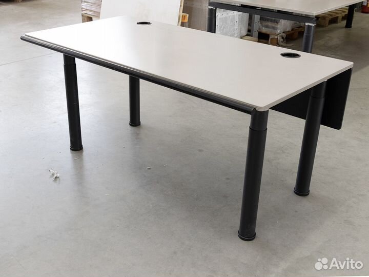 Стол офисный