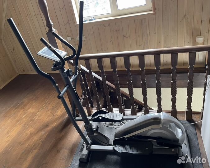 Эллиптический тренажер HouseFit