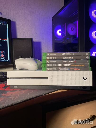 Xbox One S 1tb с играми