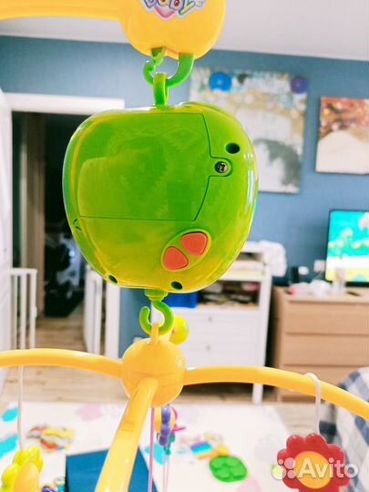 Мобиль на кроватку с проектором