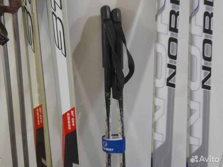 Лыжи пластиковые, ботинки, крепления