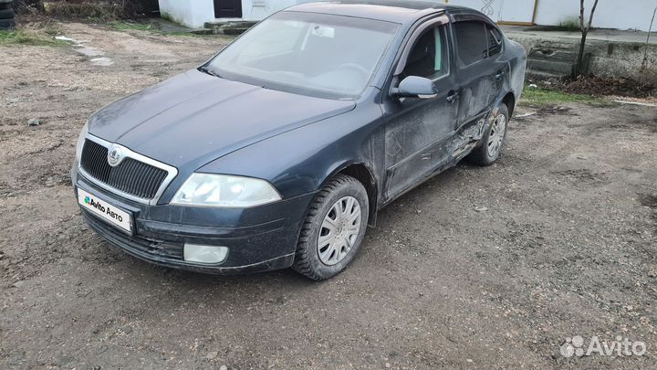 Skoda Octavia 1.6 МТ, 2004, битый, 350 000 км