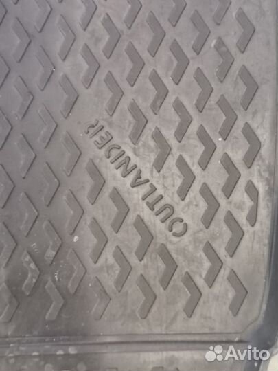 Коврик багажника Mitsubishi Outlander XL