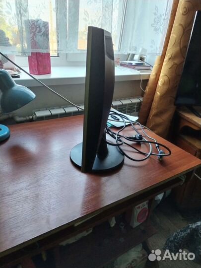 Монитор Samsung