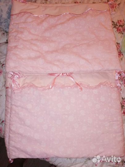 Бортики в детскую кроватку для девочки