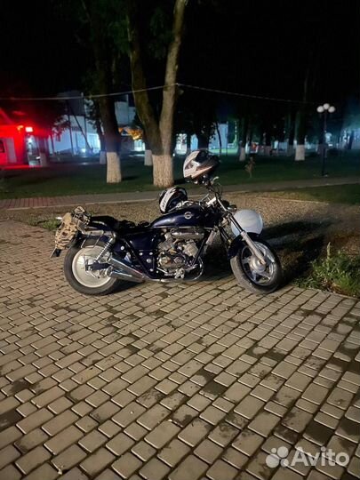 Honda magna 250