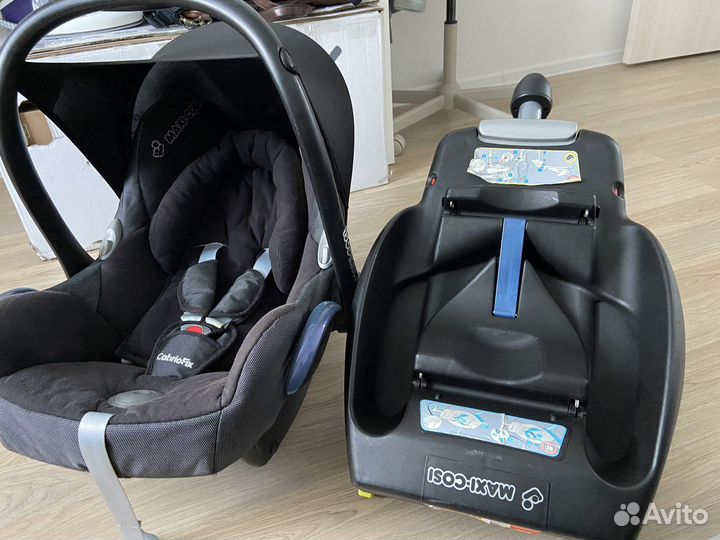 Автолюлька maxi cosi cabriofix + база