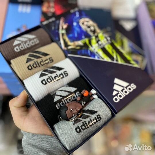 Носки Nike и Adidas в подарочной коробке