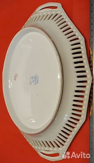 Блюдо - Dresden - Фарфор прорезной - Винтаж