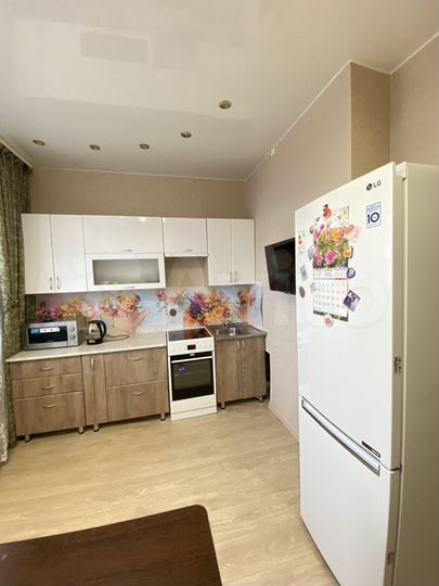 2-к. квартира, 61,1 м², 9/9 эт.