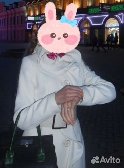 Пальто белое 42 44
