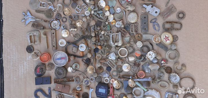 Кольца значки монеты часы монеты копанина