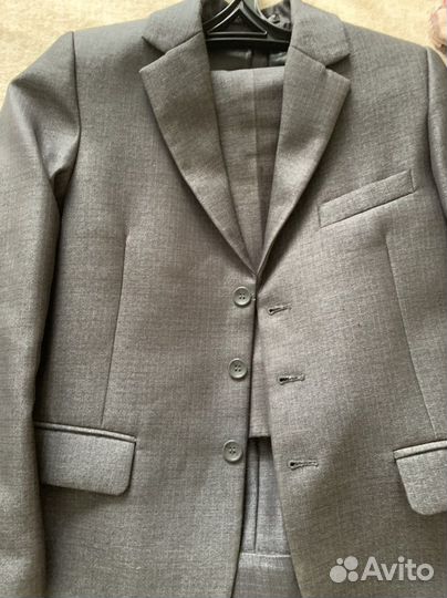 Костюм серый для школьника размер 34/140