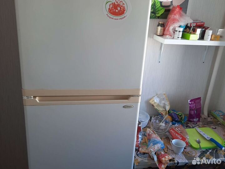 Холодильник бу Стинол