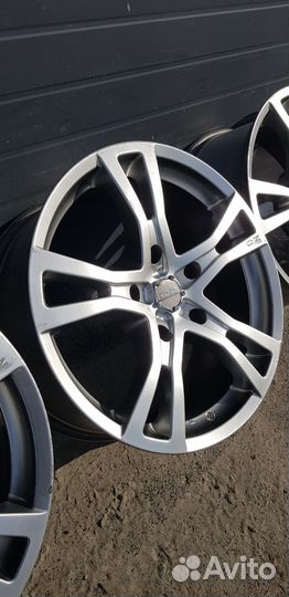 Продам Литые диски OZ R20 на LC200