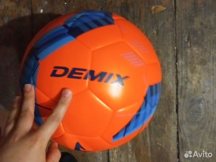 Футбольный мяч demix