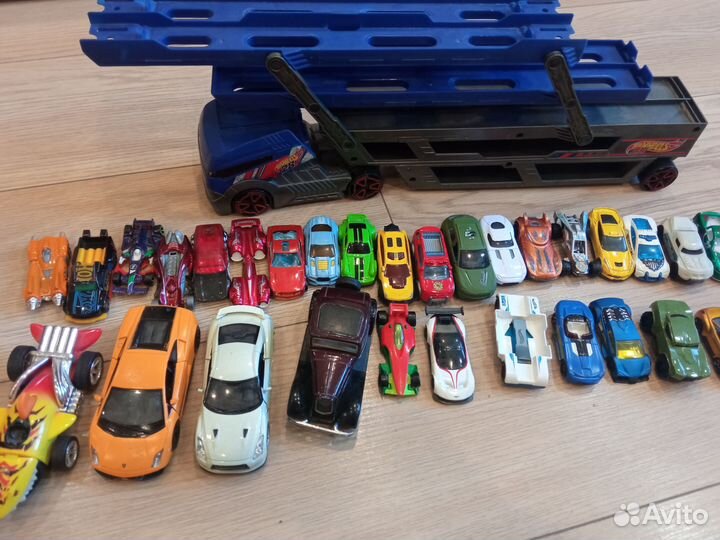 Машинки хотвилс