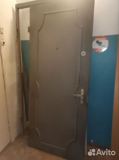 Дверь входная металлическая