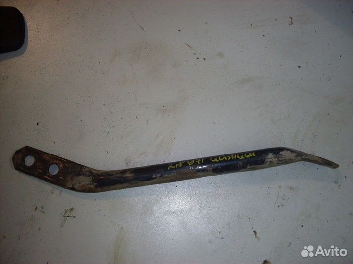 Кронштейн задней балки (Nissan Qashqai)