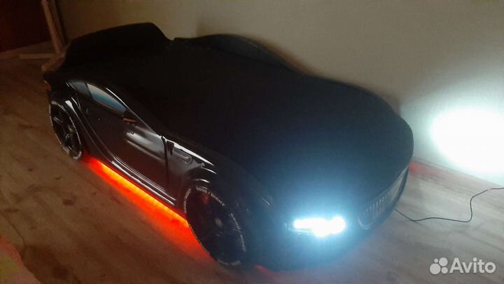 Кровать машина