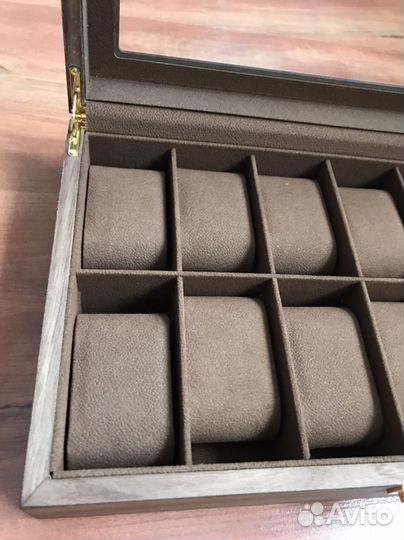 Шкатулка для часов и украшений