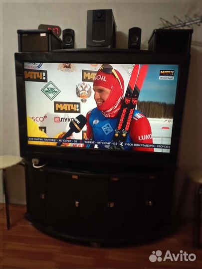 Продам телевизор philips б/у