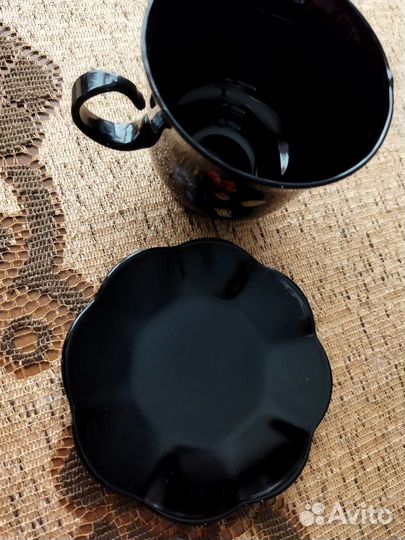 Набор кофейных чашек с блюдцами