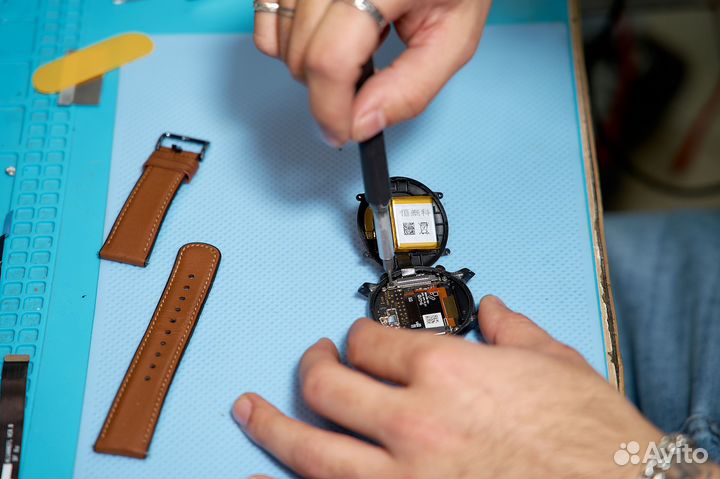 Замена стекла на Apple Watch от 1 часа