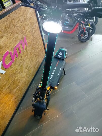 Электросамокат White Siberia Teverun Fighter