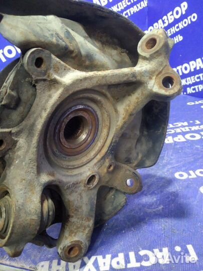 Задний левый поворотный кулак Mercedes-Benz W202