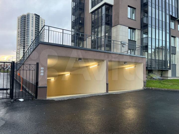 Машиноместо, 13 м²