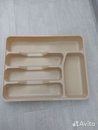 Лоток для столовых приборов