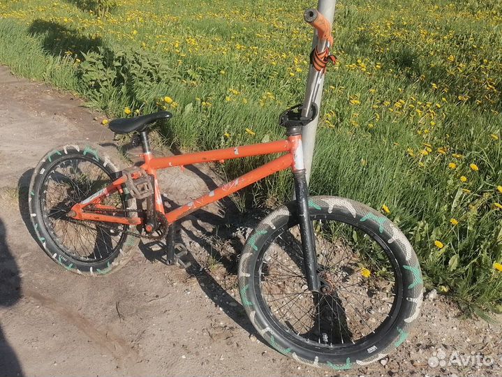 Трюковой велосипед bmx