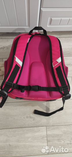 Рюкзак для девочки школьный на 1 класс