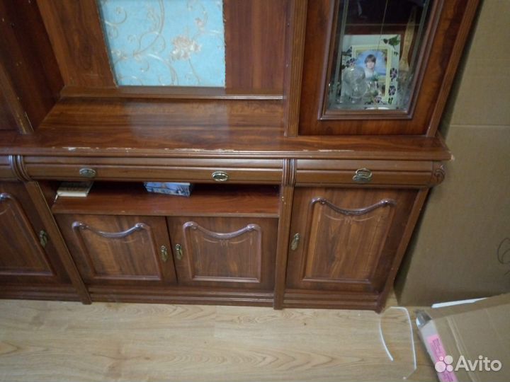 Стенка, горка, сервант, буфет