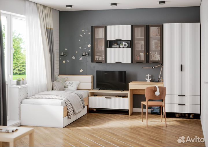 Стол письменный новый