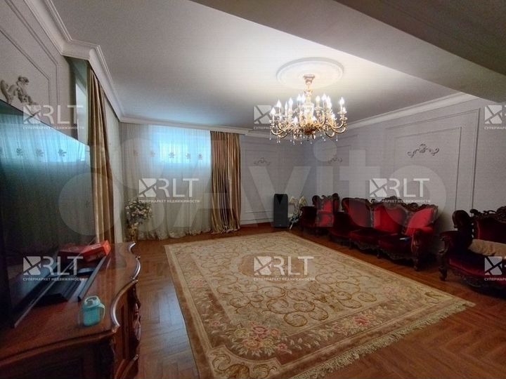 4-к. квартира, 170 м², 1/5 эт.