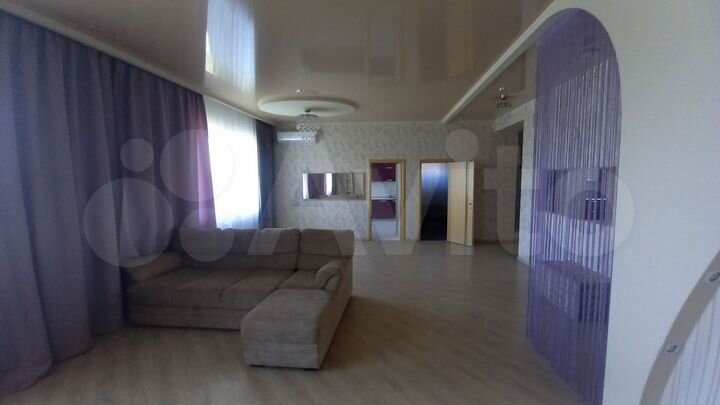 4-к. квартира, 150 м², 3/3 эт.