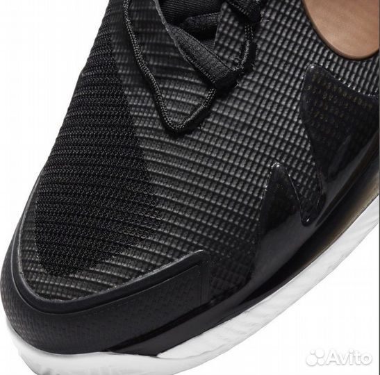 Кроссовки теннисные женские Nike 42 р