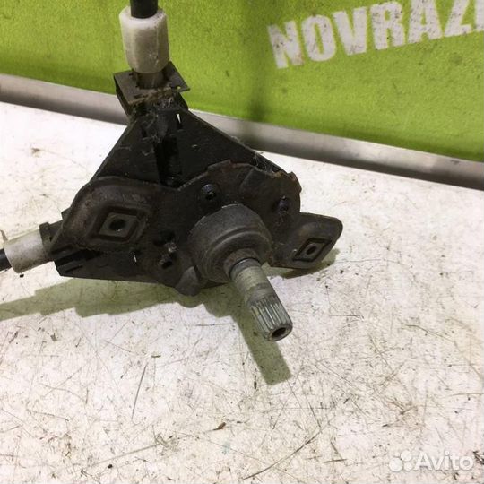 Стеклоподъемник механ. передний правый Фольксваг