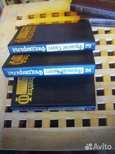 Книги Ж.Сименон, Кристи, Плутарх и др