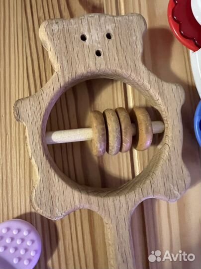 Игрушки, грызунки, книга и пр. пакетом