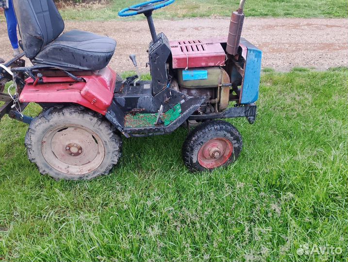 Мини-трактор КУРГАНМАШЗАВОД КМЗ-012, 1996