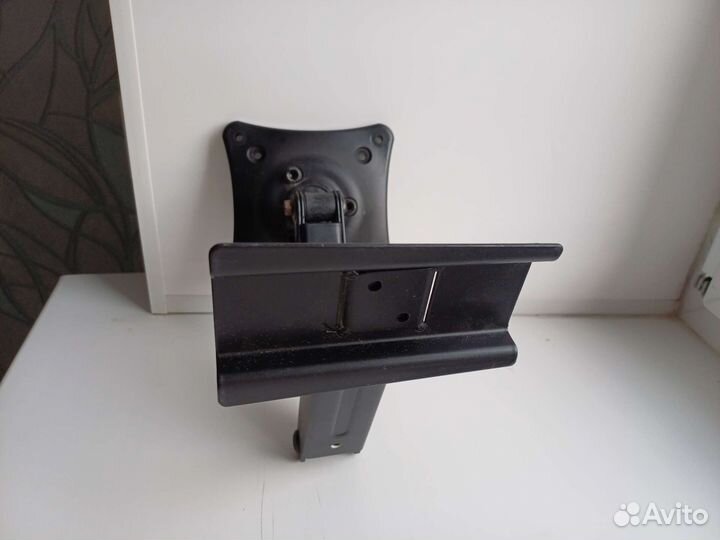 Кронштейн для телевизора поворотный