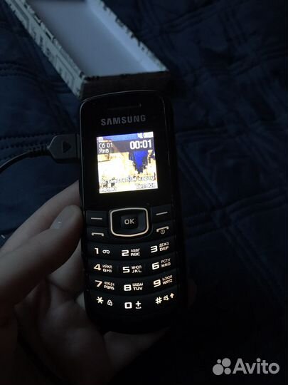 Телефон кнопочный